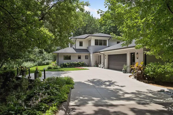11895 Douglynn DR, Minnetonka, MN 55343