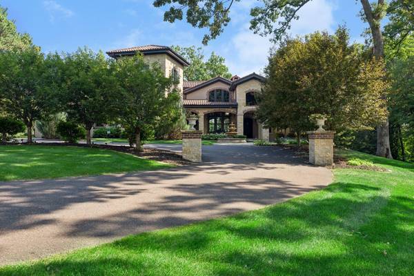465 Spring Hill RD, Wayzata, MN 55391