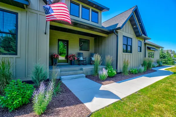 908 Gavin PASS, Hudson, WI 54016