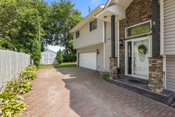 8038 Griffith AVE NW, Maple Lake, MN 55358