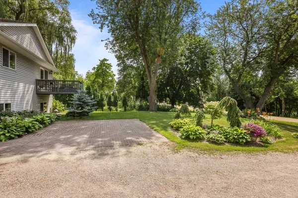 8038 Griffith AVE NW, Maple Lake, MN 55358