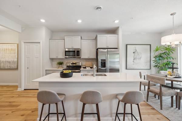 1031 130th CT E, Rosemount, MN 55068