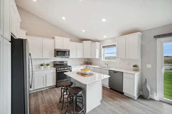 1855 Lincoln AVE, Saint Paul Park, MN 55016