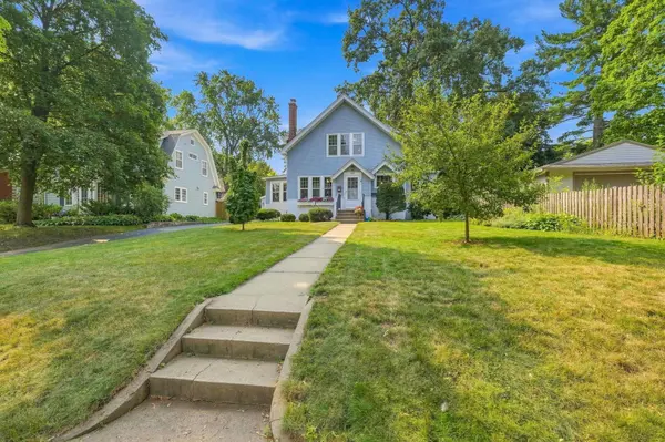 147 W 48th ST, Minneapolis, MN 55419