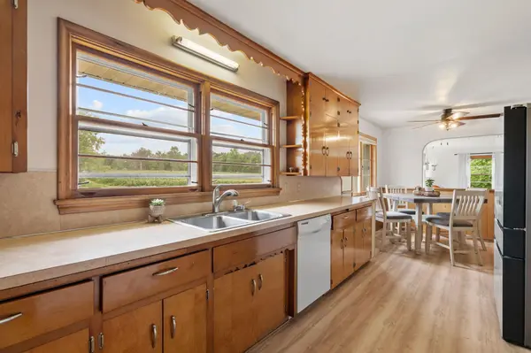 7848 Wyoming TRL, Chisago City, MN 55013