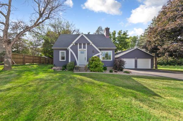 418 Prairie AVE, Faribault, MN 55021