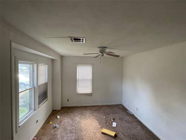 204 W Kittyhawk DR, Oklahoma City, OK 73110