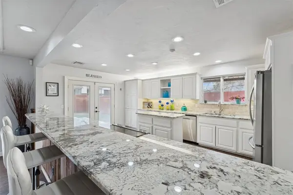 4008 Cherry Hill LN, Oklahoma City, OK 73120