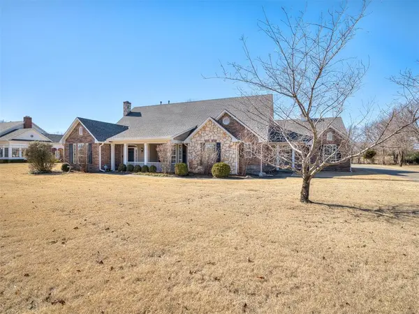 105 S Olde Bridge RD, Moore, OK 73160