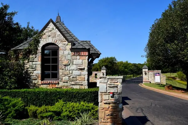 3501 Brook Valley DR, Jones, OK 73049