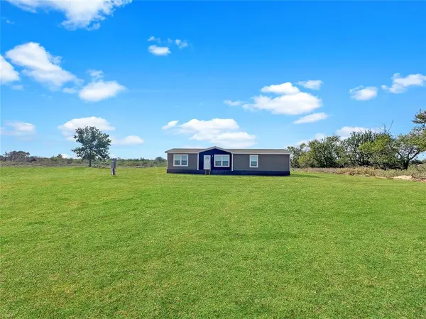 12327 N 1890 RD, Sayre, OK 73662