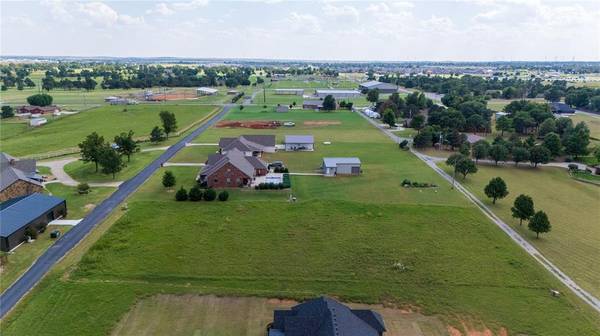 N 2425 RD, Weatherford, OK 73096