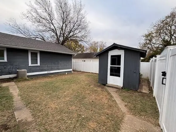 201 S 5th ST, Okemah, OK 74859