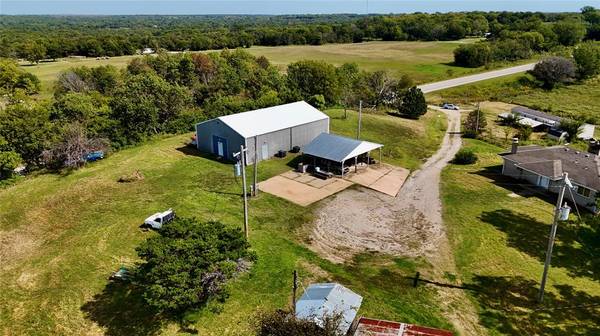 20568 SE Us Highway 60 HWY, Nowata, OK 74048