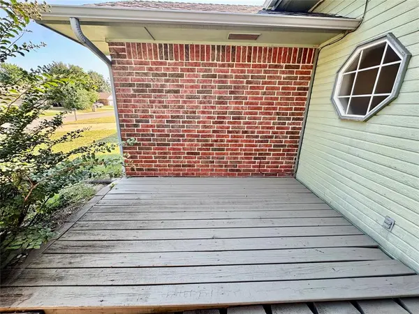 11425 Wallace AVE, Oklahoma City, OK 73162