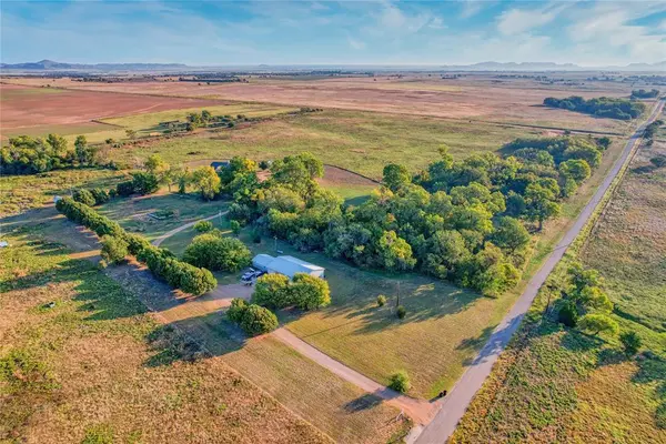 34706 E County Rd 1480, Mangum, OK 73554
