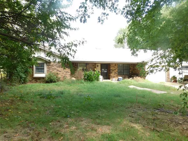 2317 W Keens DR, Mustang, OK 73064