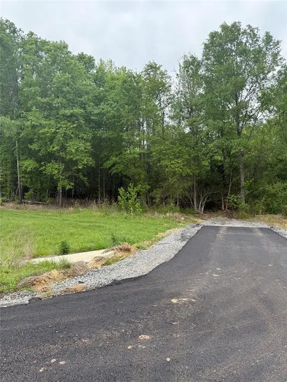 000 W State 3 HWY, Broken Bow, OK 74728