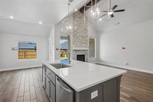 10309 SW 56th ST, Mustang, OK 73064