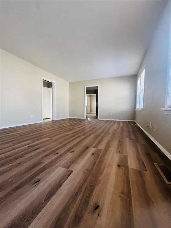 1305 Klabzuba AVE, Prague, OK 74864