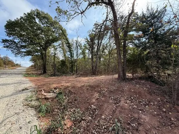 23 West ST, Noble, OK 73068