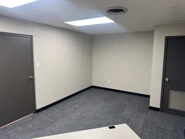110 E Franklin ST #102, Weatherford, OK 73096