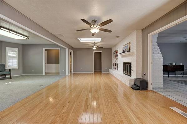3608 NW 72nd ST, Oklahoma City, OK 73116
