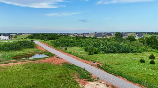 4 W Industrial RD, Guthrie, OK 73044