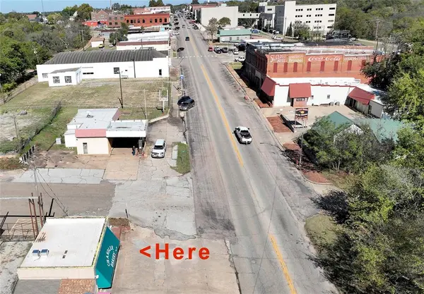 1301 Manvel AVE, Chandler, OK 74834