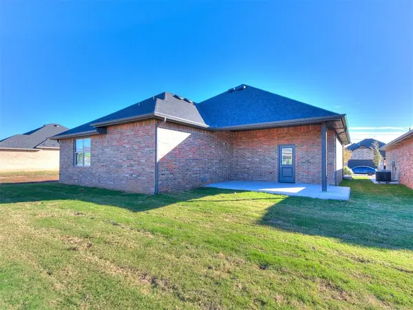 16021 Zamora LN, Oklahoma City, OK 73170