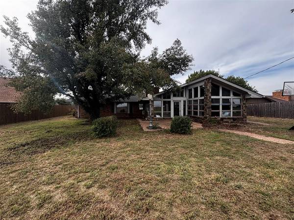 407 Kansas AVE, Drummond, OK 73735
