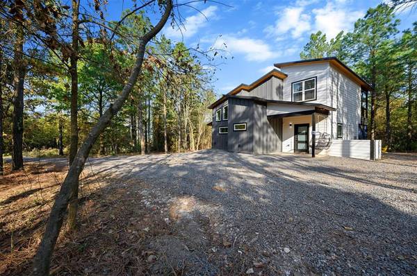 755 Lukfata Fork TRL, Broken Bow, OK 74728