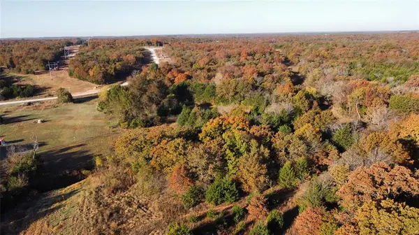 100861 S Red Rock TRL, Wellston, OK 74881