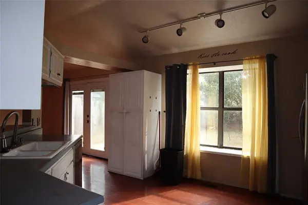 7808 NW 84th ST, Oklahoma City, OK 73132