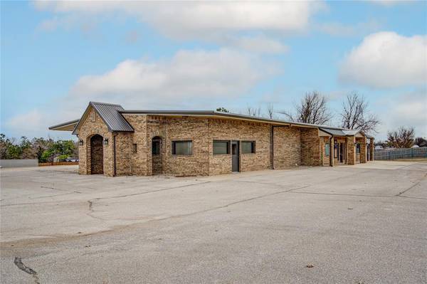 2830 NW 32nd ST #300, Newcastle, OK 73065