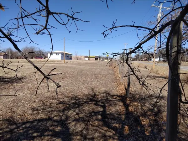 151 S Peebly RD, Choctaw, OK 73020