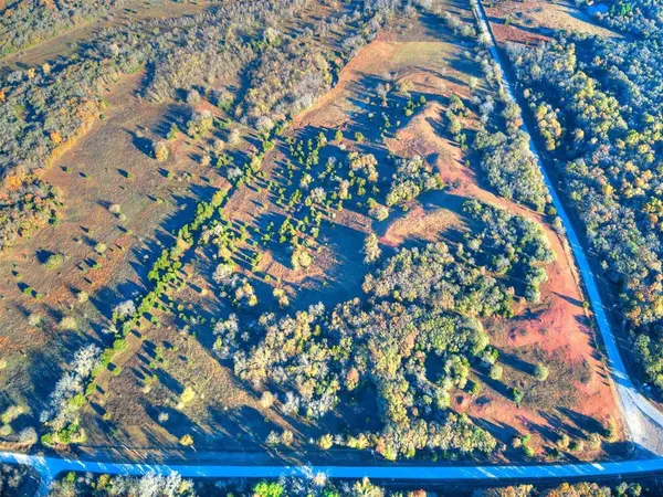 000 Cemetery RD, Noble, OK 73068