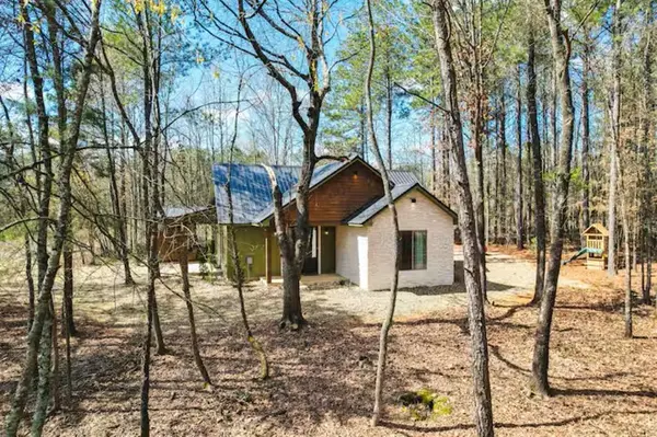 39 Jericho RD, Broken Bow, OK 74728