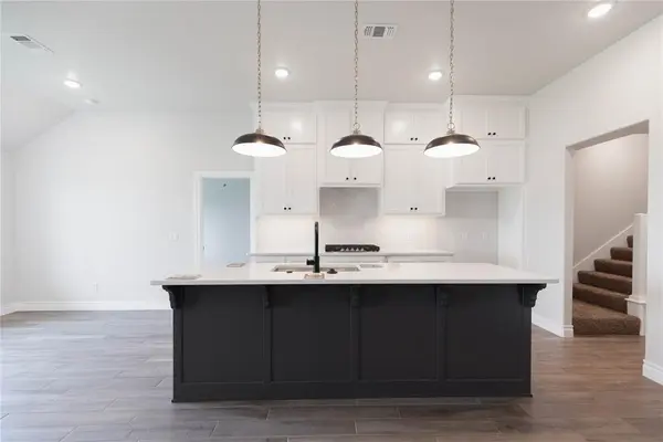 15504 Springfield LN, Edmond, OK 73013