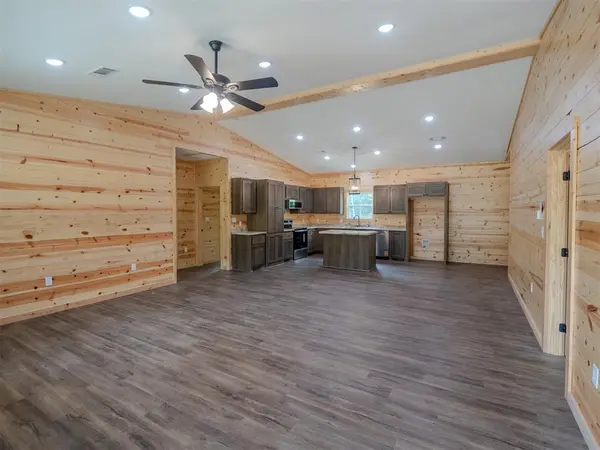 916 E Copperhead RD, Sawyer, OK 74756