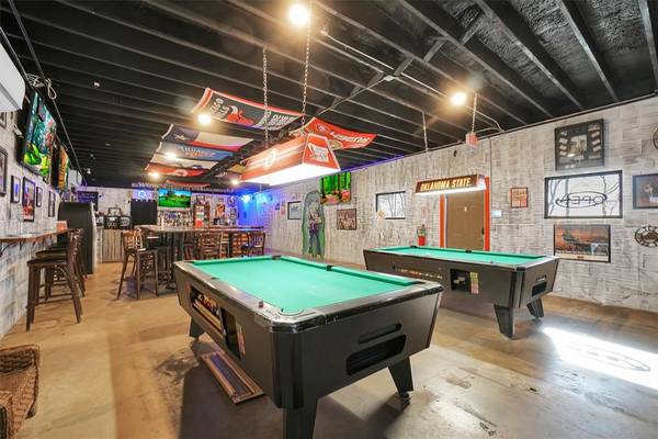 514 N Van Buren, Elk City, OK 73644