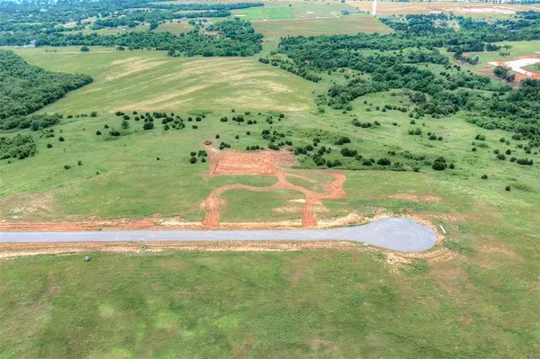 5101 NW Bella CIR, Piedmont, OK 73078