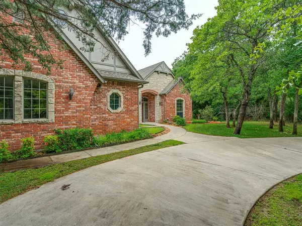 7400 Tangle Vine DR, Edmond, OK 73034