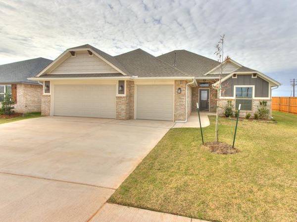 12205 Birch ST, Yukon, OK 73099