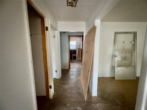 418 W Filmore ST, Mangum, OK 73554