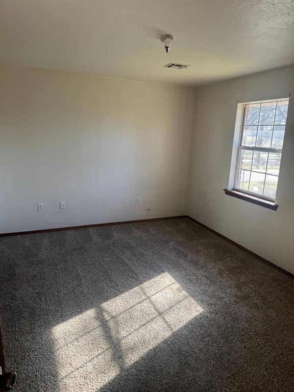 1327 E Fay ST, Shawnee, OK 74801