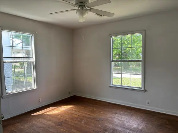 707 S 2nd ST, Yukon, OK 73099