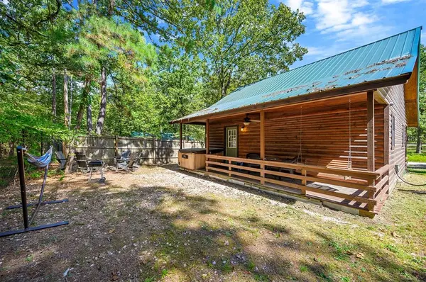 183 Pine Meadow LN, Broken Bow, OK 74728