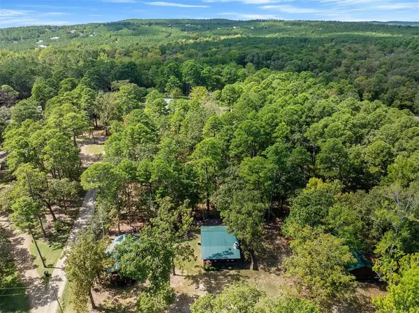 183 Pine Meadow LN, Broken Bow, OK 74728