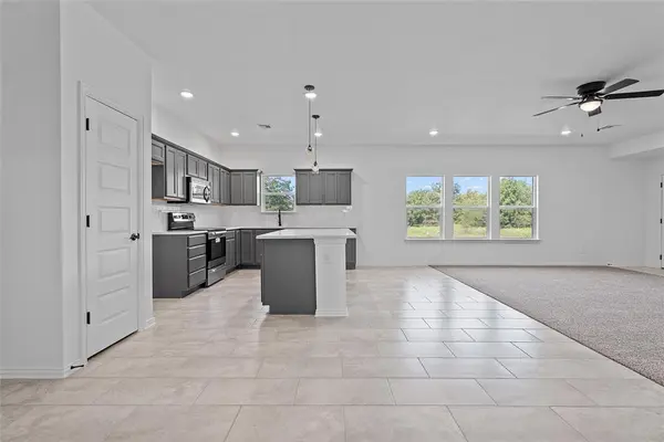 815 Indian Plains RD, Ardmore, OK 73401